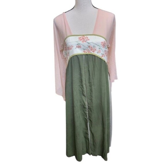 Dresses & Skirts - Chinese Hanfu Tang-style Dress QiXiongRuQun US Size 4 Flowy